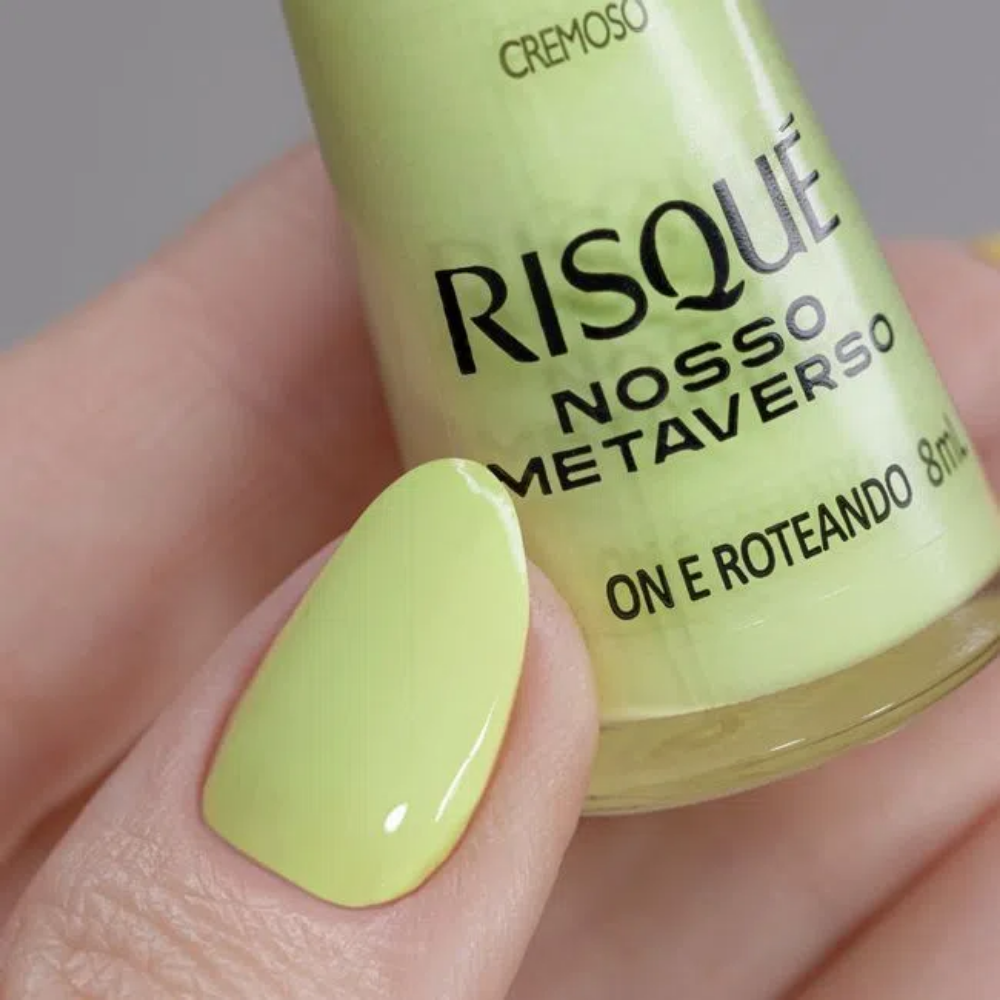 Esmalte Risqué Cremoso On E Roteando 8ml - Verde - Nosso Metaverso